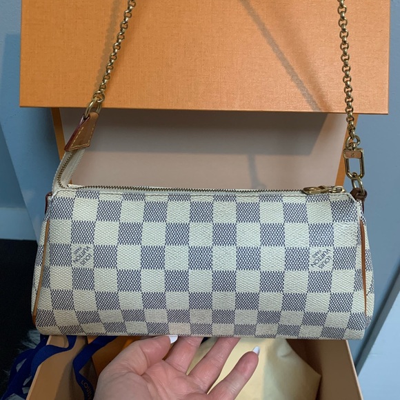 ❌SOLD❌2011 authentic Louis Vuitton Eva bag in Damier Azur w box, dustbag card - Picture 6 of 17